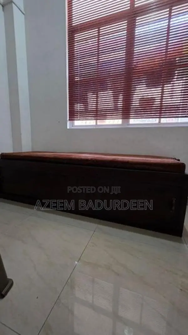 Divan with In Built Shoe Rack