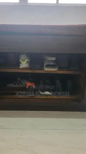 Divan with In Built Shoe Rack