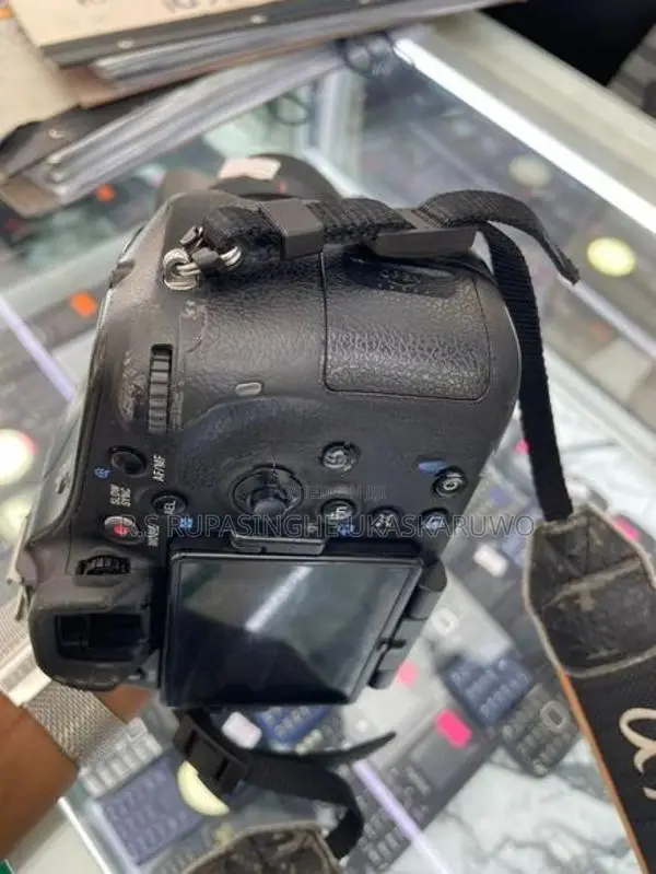 Sony 77 Mark 2 Alfa