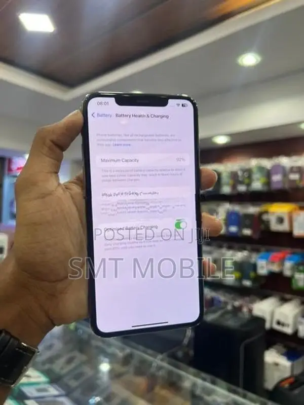 Apple iPhone 11 Pro Max (Used)