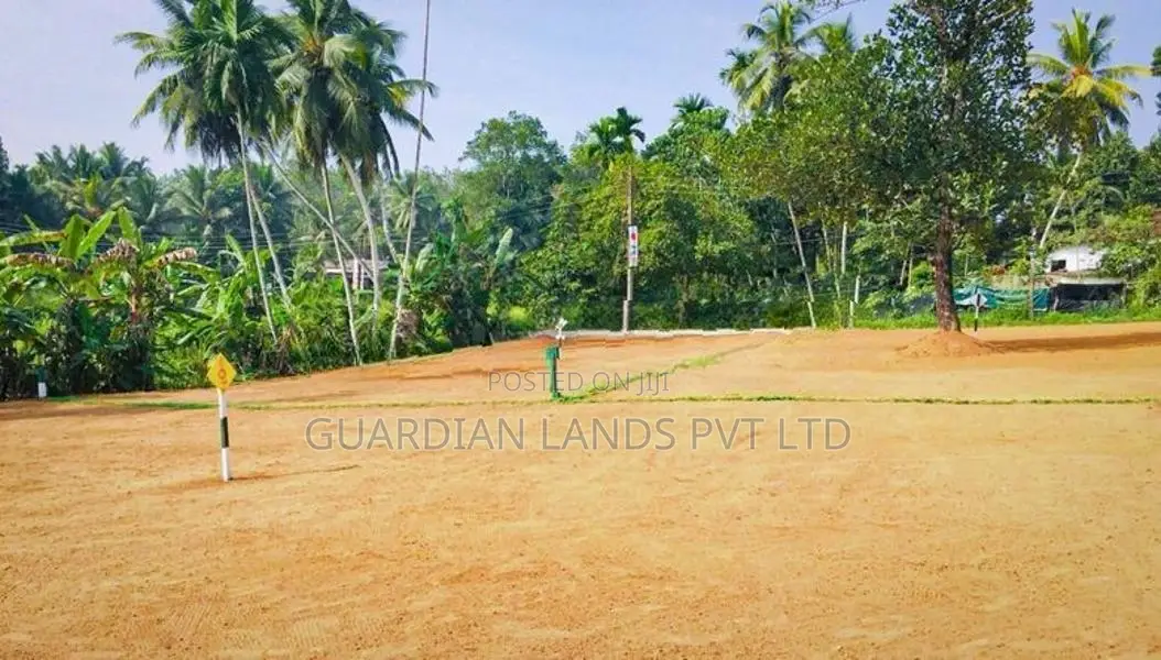 Best Land in Padukka Watareka