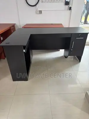 L Shape Office Table Blk 5.5x4ft