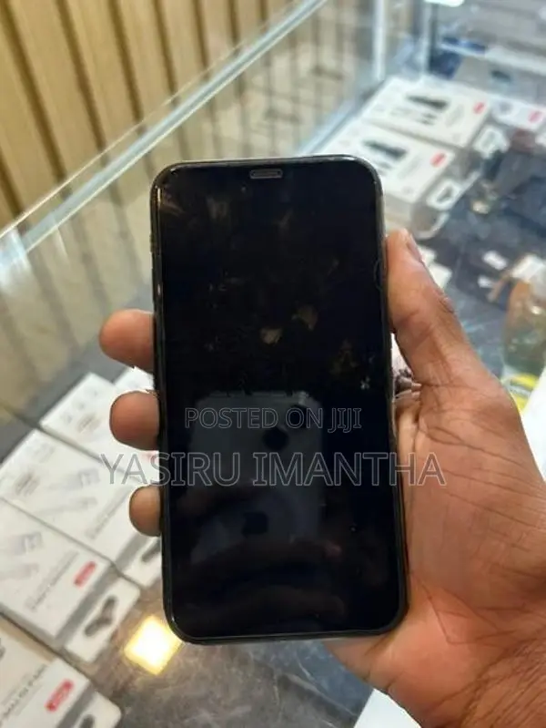 Apple iPhone 11 Pro (Used)