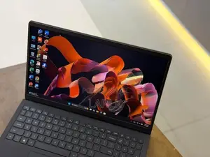 Dell Vostro 3520 Core i3 1215U–12th GEN 8GB RAM 256GB NVMe SSD