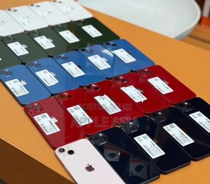 Apple iPhone 13 128GB (Used)
