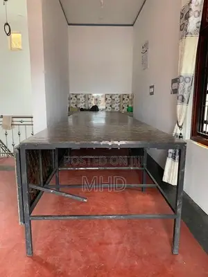 Garment Cutting Table