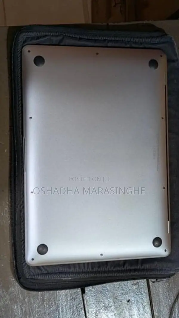 Apple MacBook Air M1