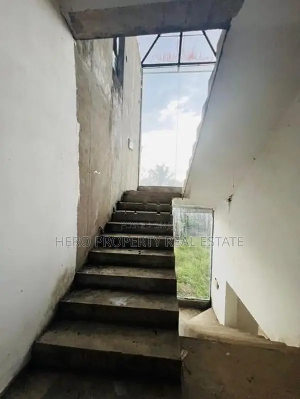 Modern House for Sale in Athurugiriya