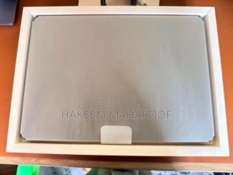 Apple MacBook Air M5 13 Inch