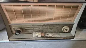 Antique Philips Radio