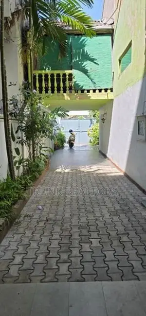 Bauddhaloka Mawatha 06BR House For Rent (NK107596)