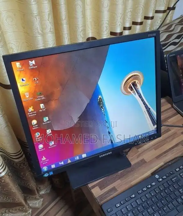 Samsung 19" Inches Monitor