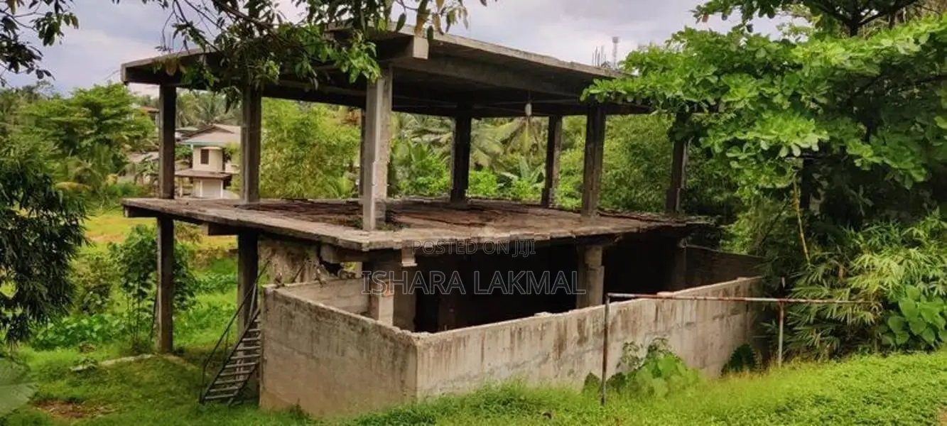 Land with Building for Sale Meegoda