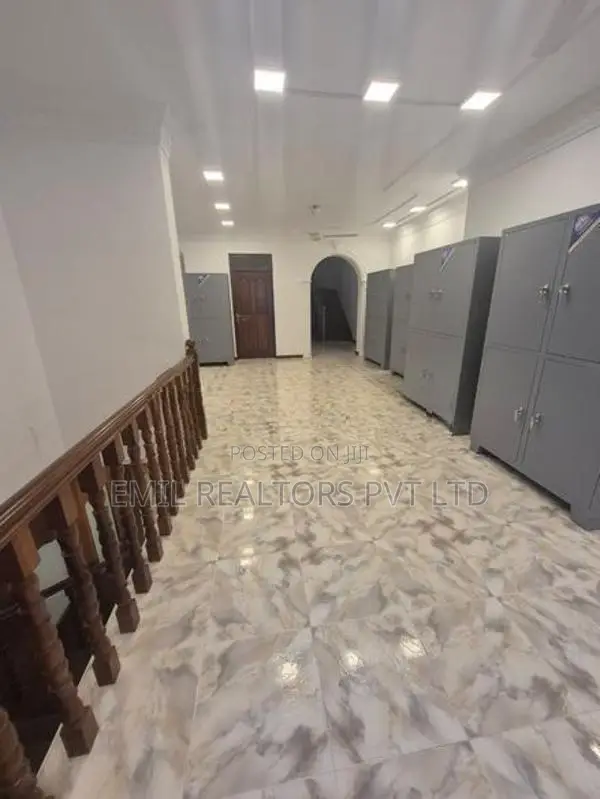 6 Bedroom House for rent – Colombo 06 (EM039PS)