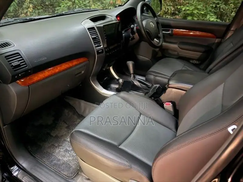 Toyota Land Cruiser Prado TRJ 120 2006