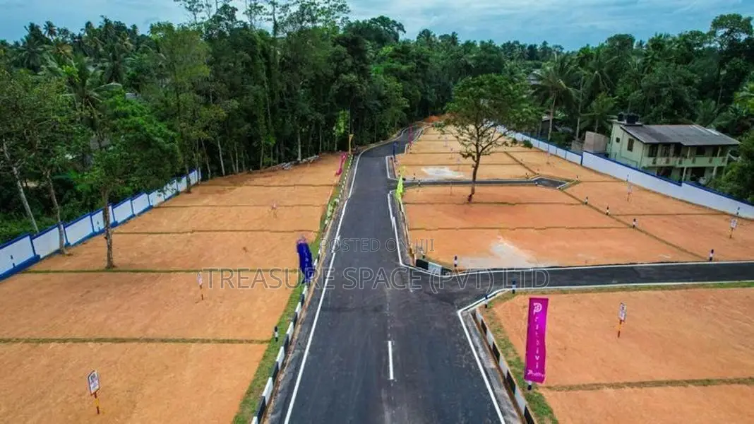 Land for Sale at Homagama Near High-Level Road - Lowest Price Gurantee