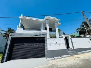 Super Luxury Modern House for Sale - Piliyandala