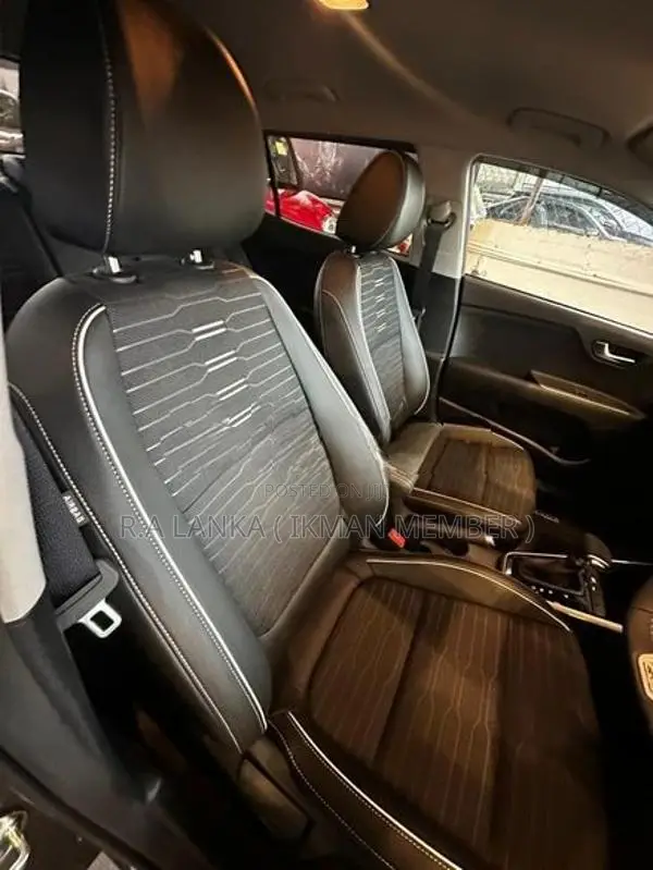 Kia Stonic Petrol 2025