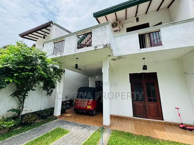 Newly Build 2 Story House for Sale - Piliyandala