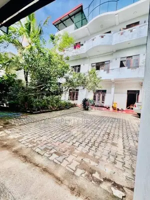 Luxury Huge House for Sale in Malabe