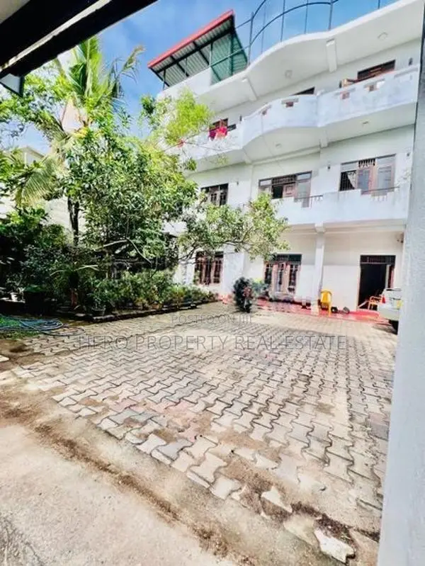 Luxury Huge House for Sale in Malabe