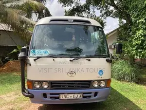 Toyota Coaster 2017