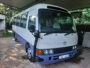 Toyota Coaster 2017