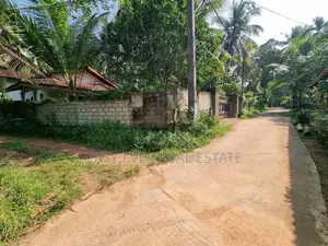 Land for Sale in Minuwangoda