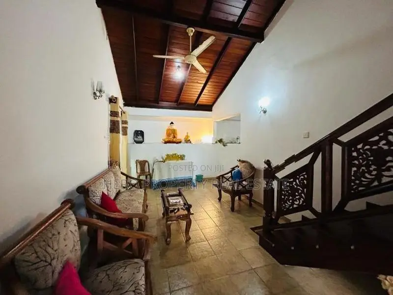 Spacious Designed Modern Two Story House for Rent in Thalawathugoda
