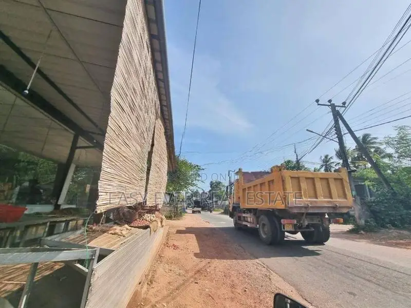 Land for Sale in Udugampola