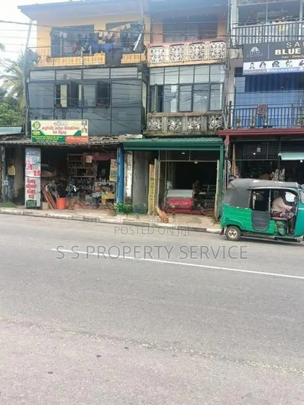 Meegoda commercial building for sale (SSPC-45)