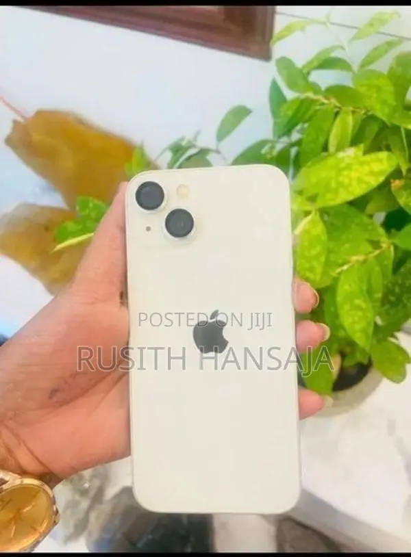Apple iPhone 13 (Used)