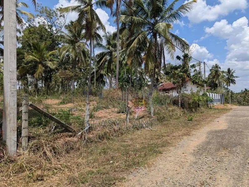Land for Sale in Mirigama