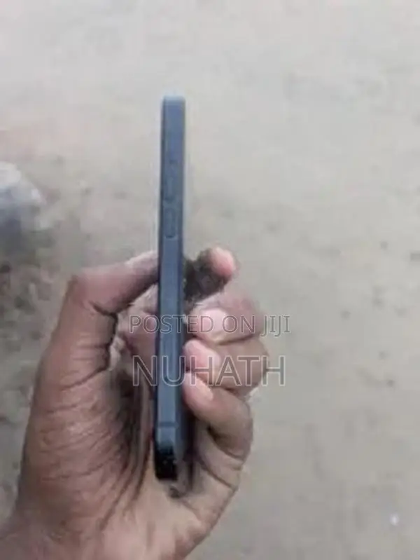 Apple iPhone 15 (Used)
