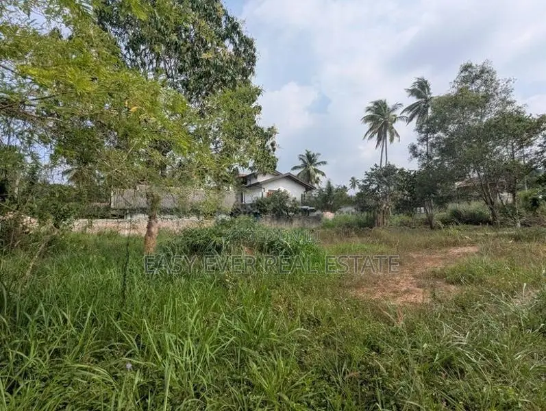 Land for Sale in Nittambuwa