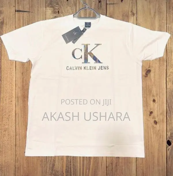 Calvin Klein T - Shirt