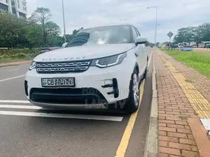 Land Rover Discovery 2019