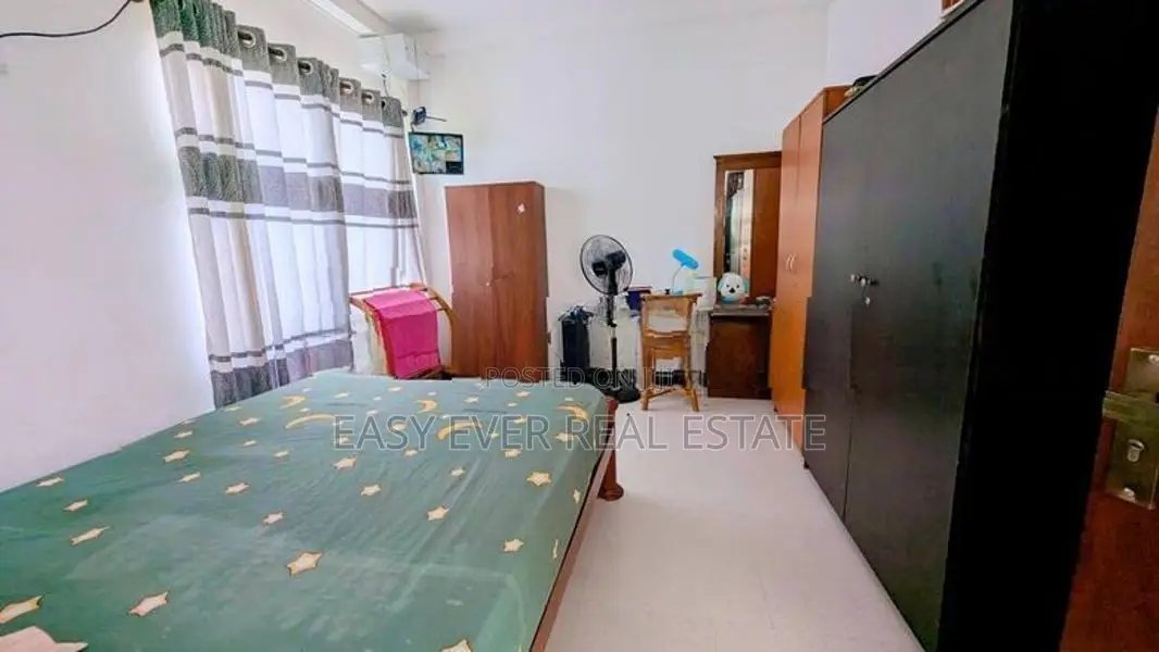 Luxury House for Sale in Delgoda