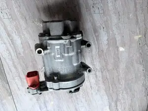 Nissan X Trail Hybrid NT32 AC Compressor