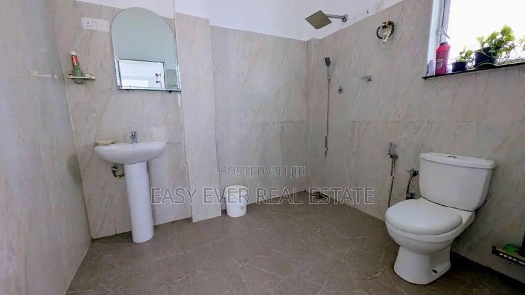 Luxury House for Sale in Delgoda