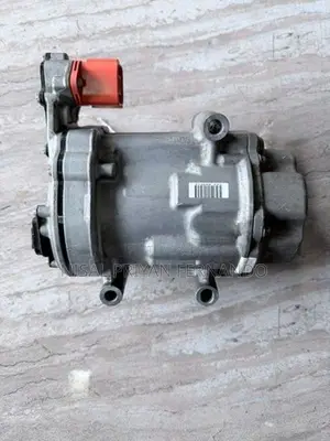 Nissan X Trail Hybrid NT32 AC Compressor