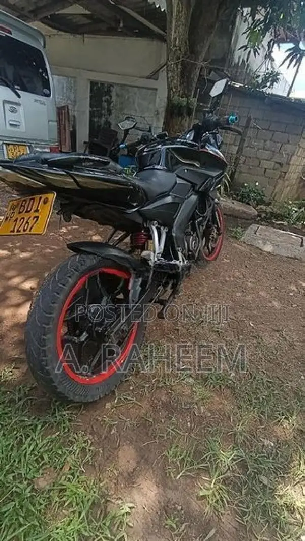 Bajaj Pulsar 150 2016