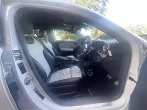 Mercedes Benz A180 AMG Line 2019