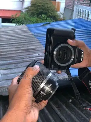 Canon 1000D Camera