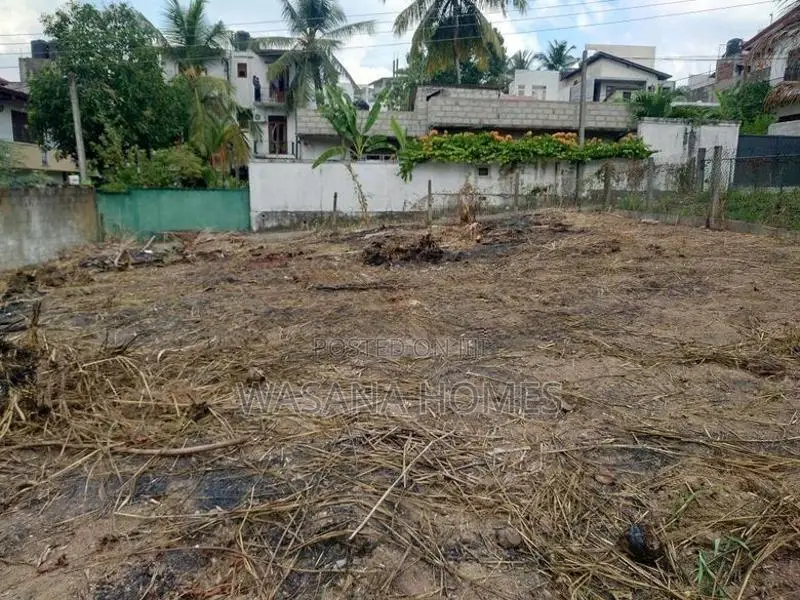Residential Land for Sale Talawathugoda