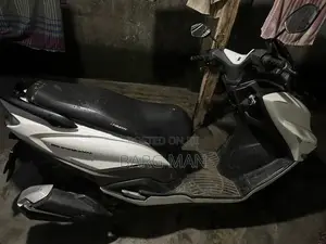 Suzuki Burgman 2019