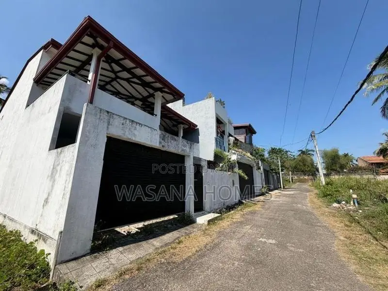 Almost Brand New House for Sale Piliyandala