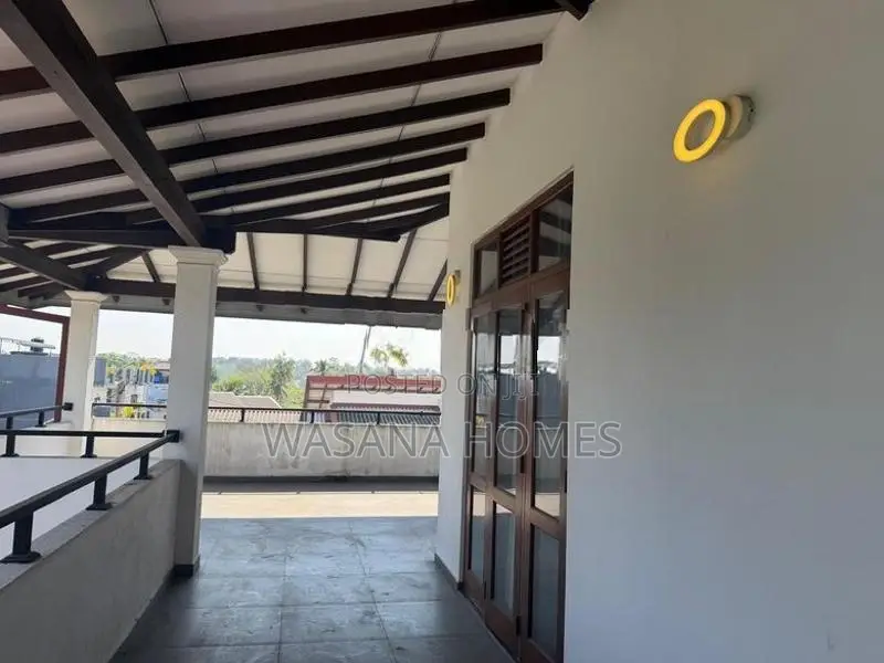 Almost Brand New House for Sale Piliyandala
