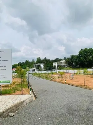 Valuable Land for Sale in Athurugiriya Town