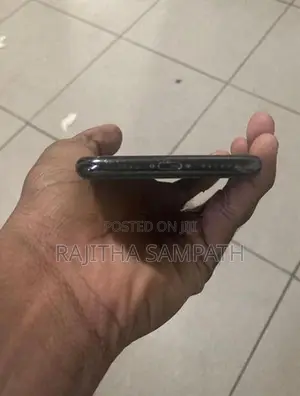 Apple iPhone X (Used)